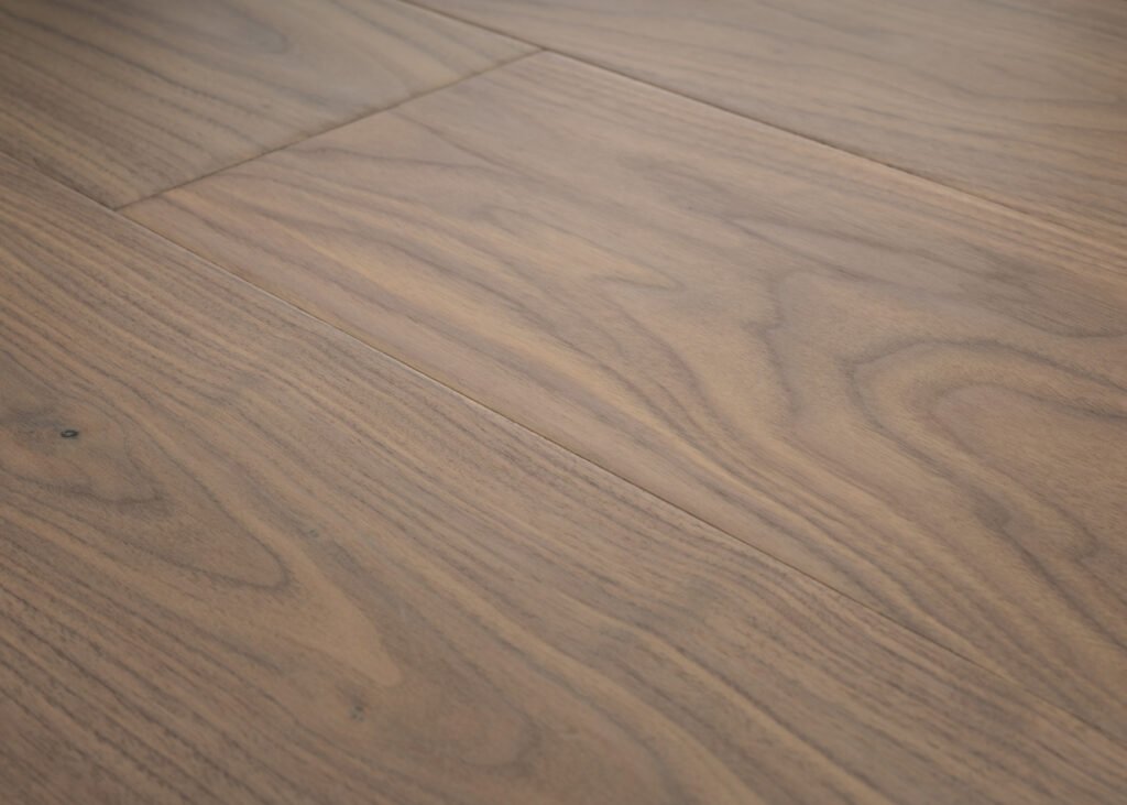 provence iii 1/2" x 7 1/2" walnut archail